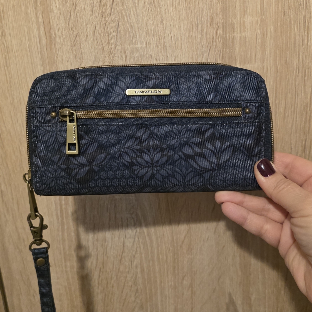 Travelon Navy Floral Wristlet Wallet